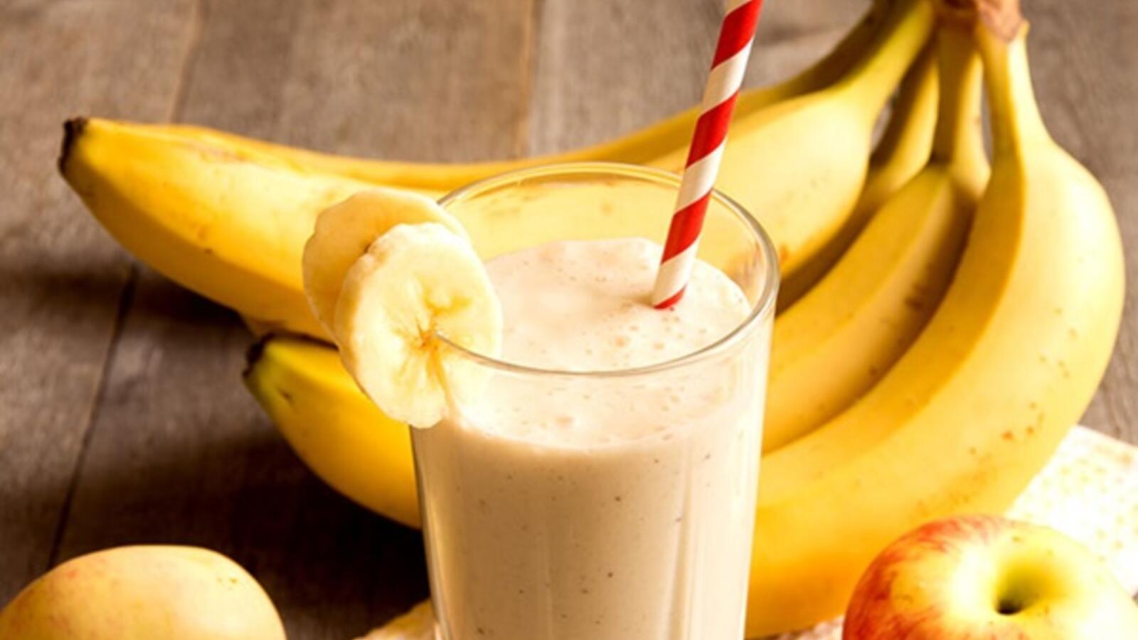 طريقة عمل عصير الموز بالحليب المغذي