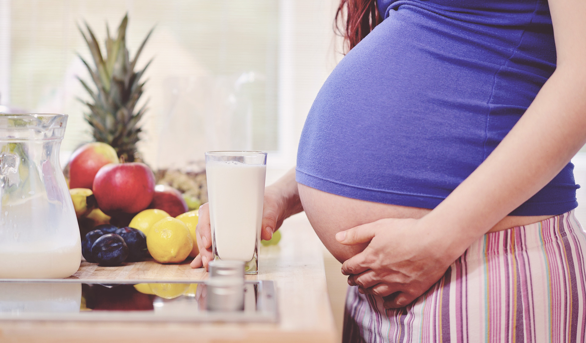 5 مشروبات ممنوعة على الحامل.. تسبب الإجهاض وتشوهات الجنين