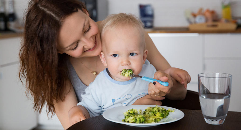 7 أكلات تساعد على تقوية مناعة طفلك.. إدخليها في وجباته الأساسية
