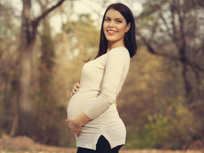 فوائد الرمان للحامل والجنين
