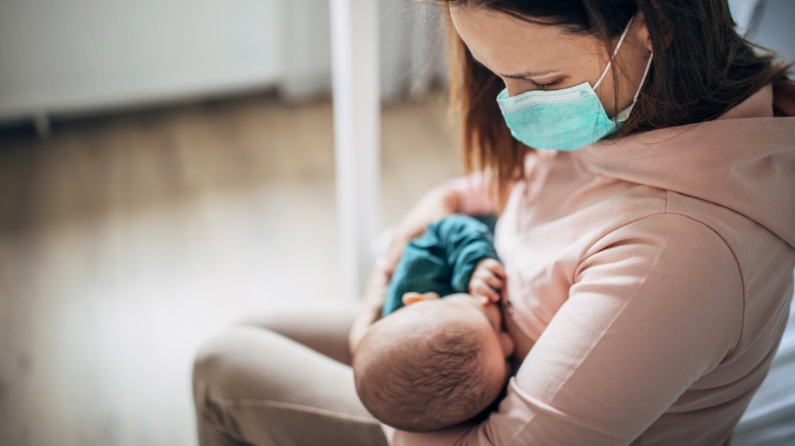 هل الرضاعة الطبيعية تنقل فيروس كورونا للرضيع؟